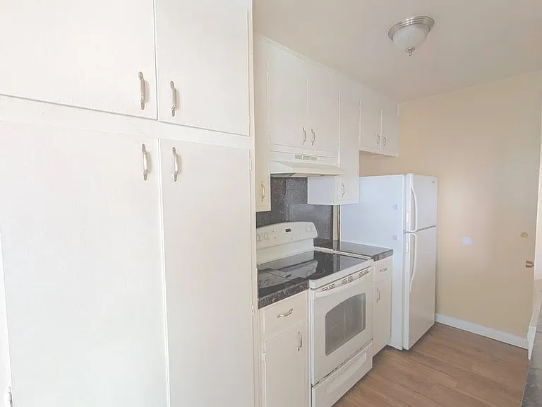 6435 Greenback Ln — Photo 5