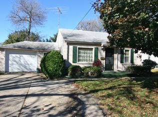 313 E 19th St S, Newton, IA 50208