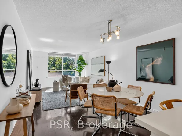 95 Prince Arthur Ave #303, Toronto, ON M5R 3P6