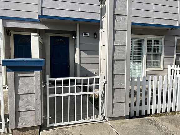 2nd image of 2266 Sudbury Ct
