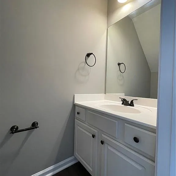 980 Prestwyck Ct — Photo 24