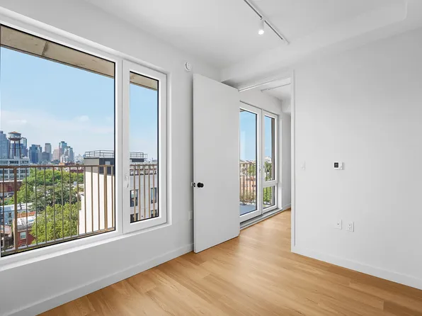 16 West Street image 9 of 34