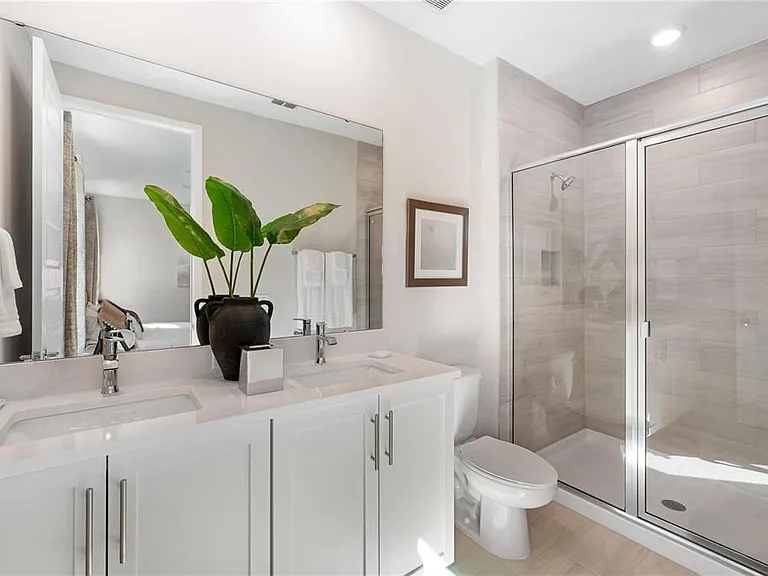 7834 Spectrum Dr — Photo 10