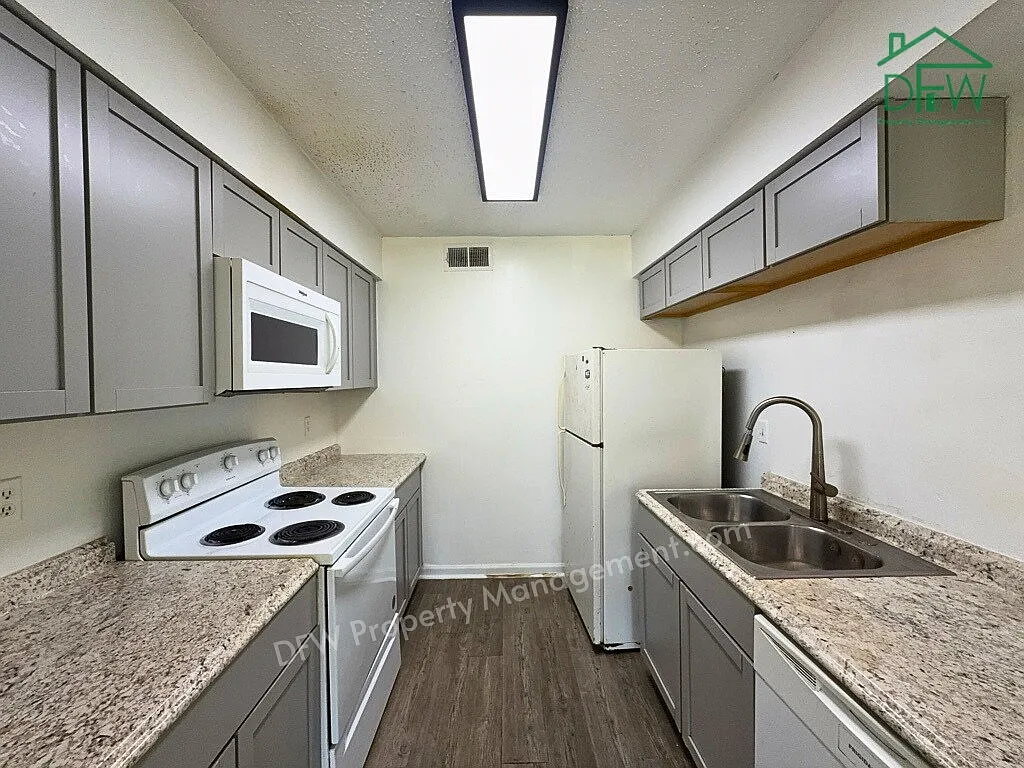 3 bed, 2.0 bath, 1150 sqft, $1,695 — Photo 4