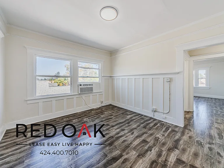 1026 W 22nd St #14 — Photo 8
