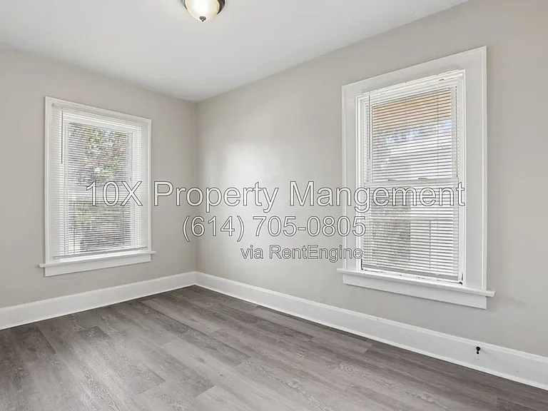 132 S Richardson Ave — Photo 16