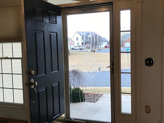 4th image of 13604 Halifax Dr