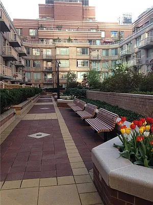 Rented by Kian Realty | media 35