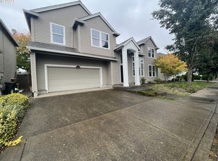 8889 SW Greening Ln, Tigard, OR 97224