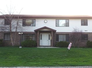 562 Drom Ct APT 2A, Antioch, IL 60002
