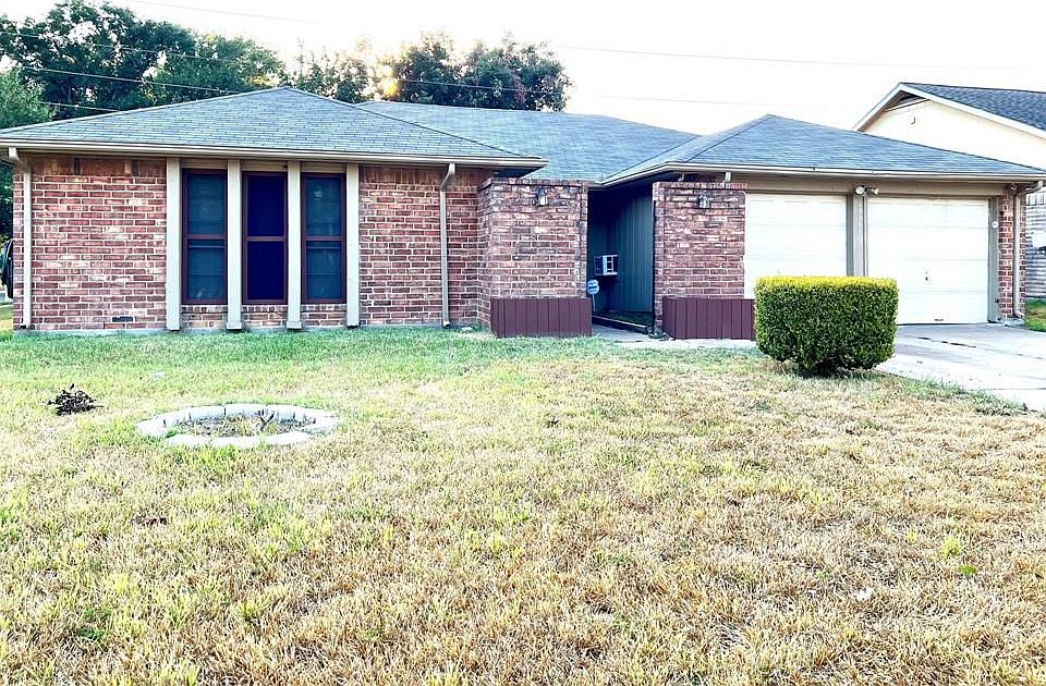 1st image of 15950 Manfield Dr