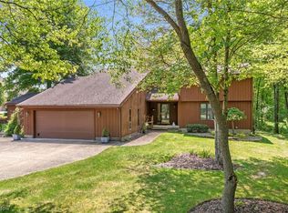 3840 Smith Stewart Rd, Niles, OH 44446