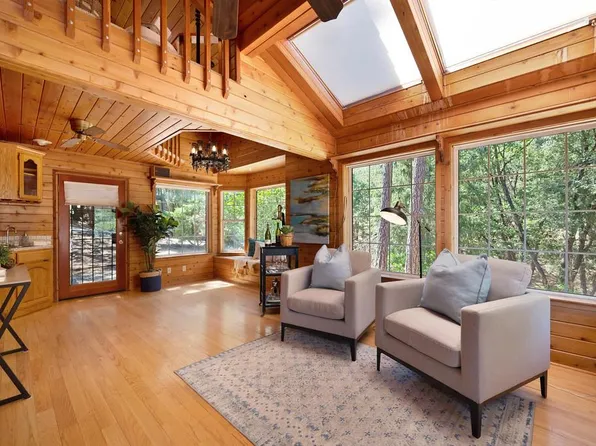 370 Bon Vue Dr, Applegate, CA 95703