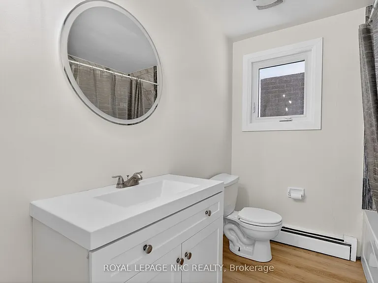 268 Henrietta St — Photo 28
