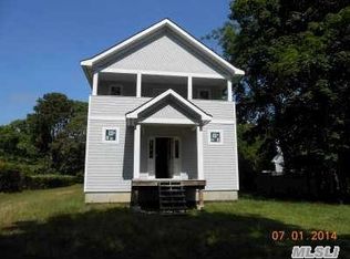 39 Old Meeting House Rd, Quogue, NY 11959