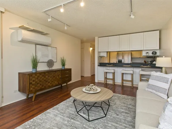 2752 Kaaha St APT 407, Honolulu, HI 96826