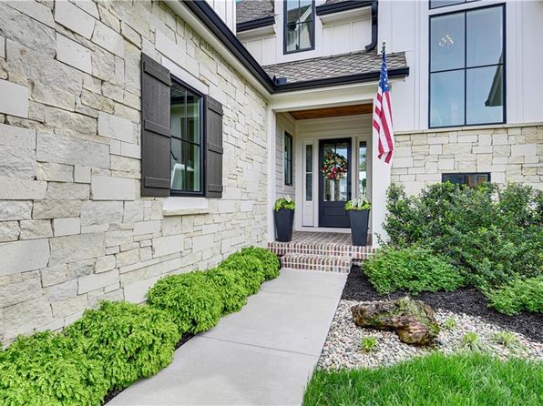 12315 W 169th Ter, Overland Park, KS 66221