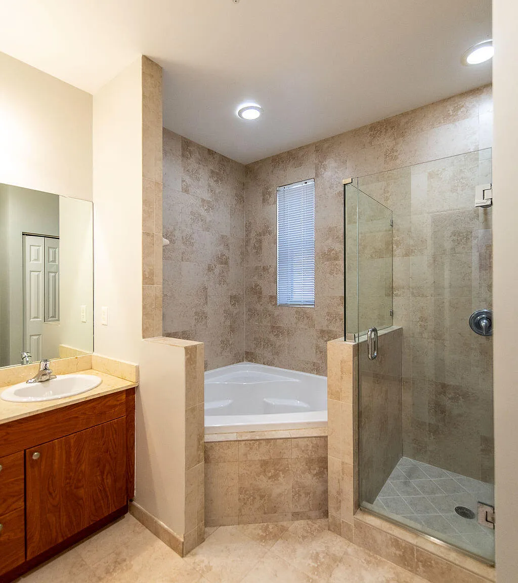 3 bed, 3.5 bath, 1854 sqft, $3,500 — Photo 3
