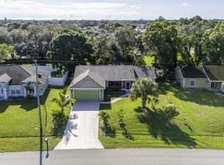 1626 SW Ruiz Ter, Port Saint Lucie, FL 34953