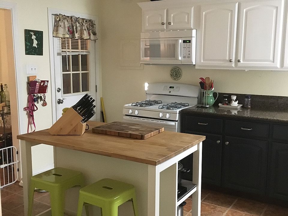 Current kitchen