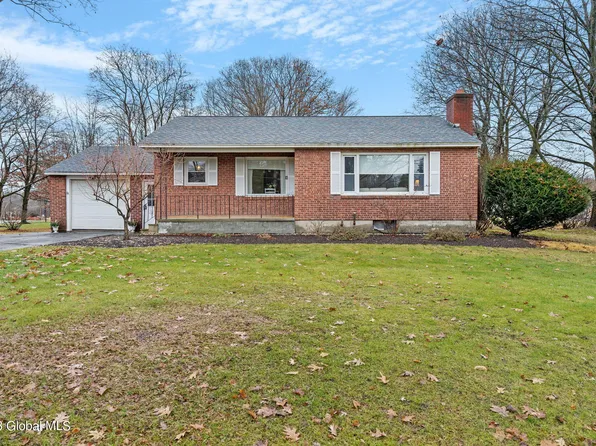 50 Charlton Road, Glenville, NY 12302