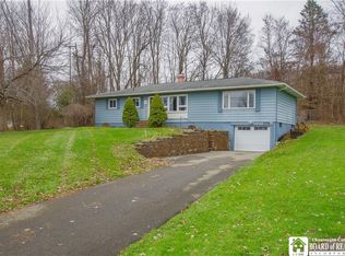 3774 Westman Rd, Bemus Pt, NY 14712