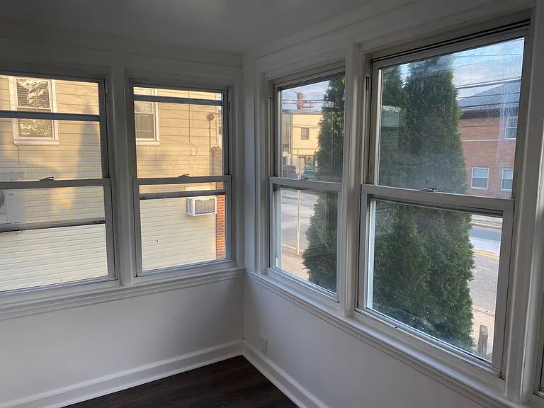 474 Main St — Photo 5