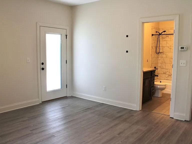 208 Park West Loop — Photo 23
