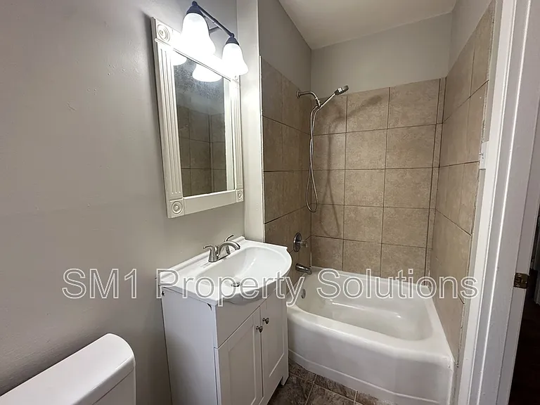 626 Memphis St — Photo 11
