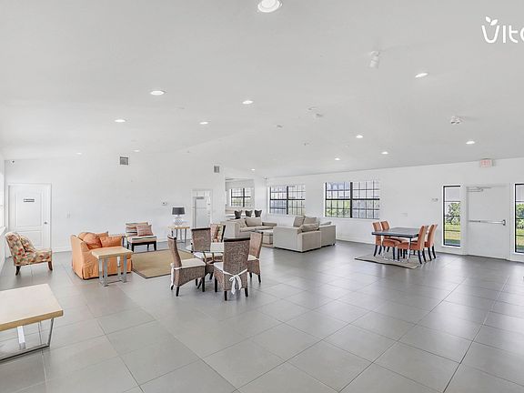 4th image of 2323 McCoy Rd APT 503
