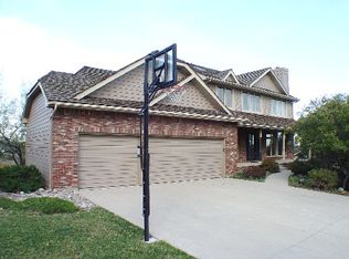 2525 Oak Hills Dr, Colorado Springs, CO 80919