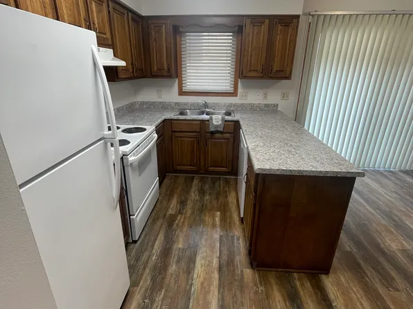 4138 S 46th St #1, Lincoln, NE 68506