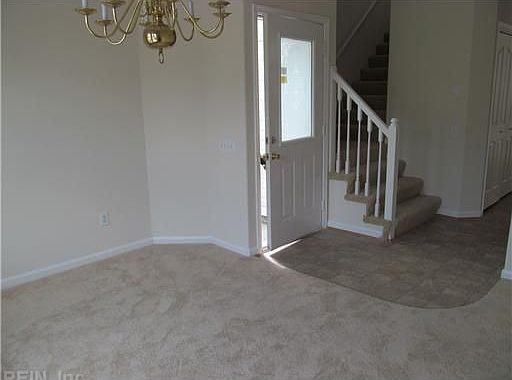 3rd image of 5489 Port Royal Dr