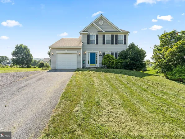2842 Big Dipper Ln, Chambersburg, PA 17202