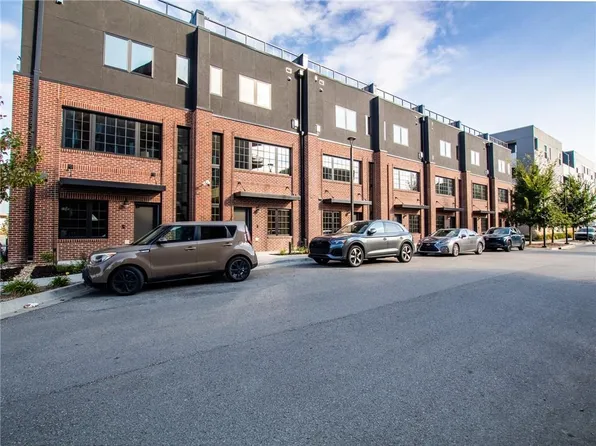 537 E 19th St, Kansas City, MO 64108