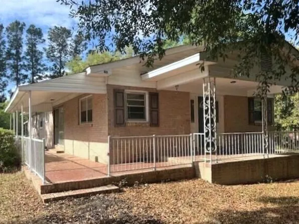 40 Bignon St, Barnwell, SC 29812