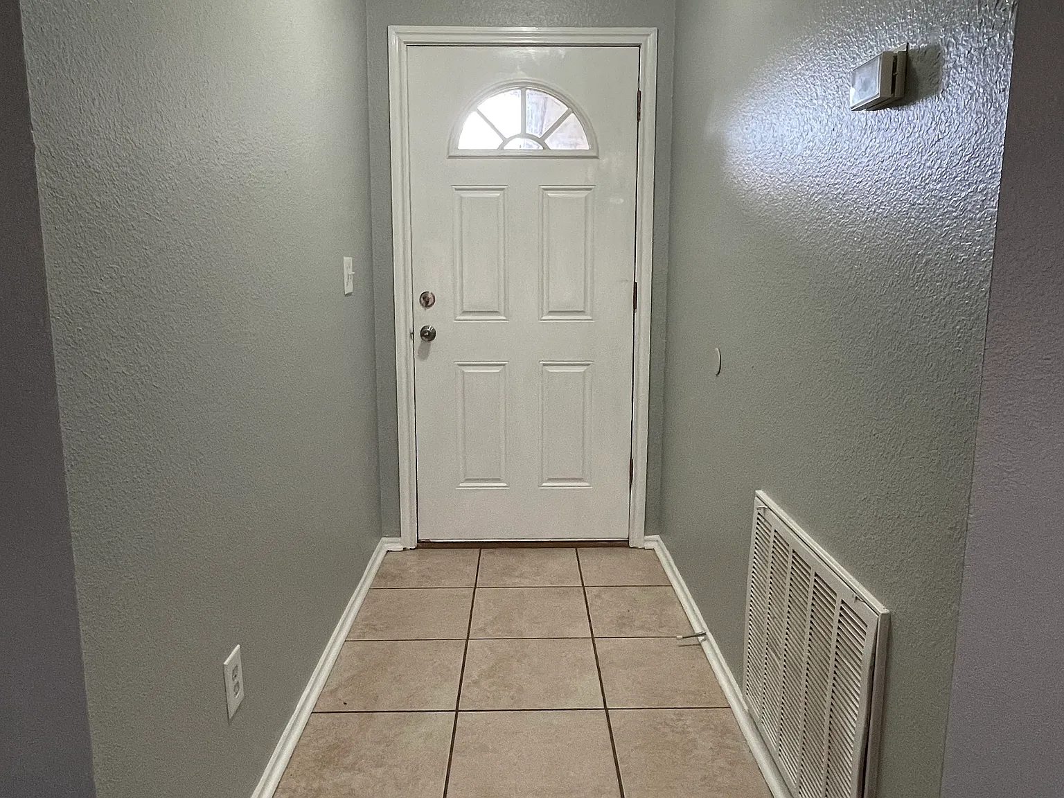 7829 Falcon Dr — Photo 3