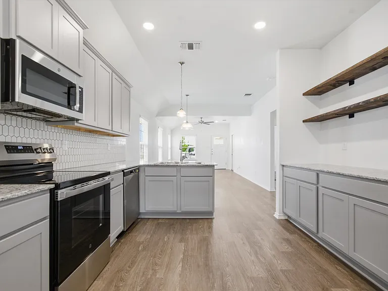 342 Monty Rd — Photo 9