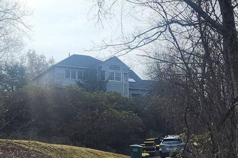 1st image of 45 Upper Lake Rd