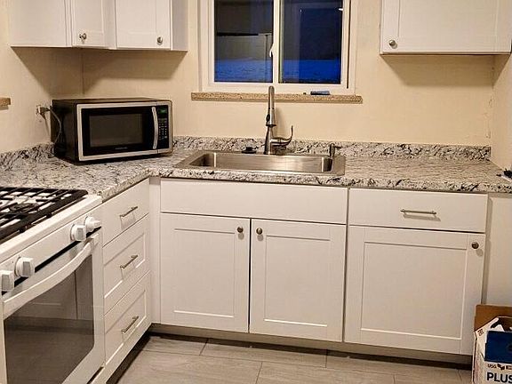 Kitchen updated in 2021. New vinyl windows throughout the unit updated in 2018.