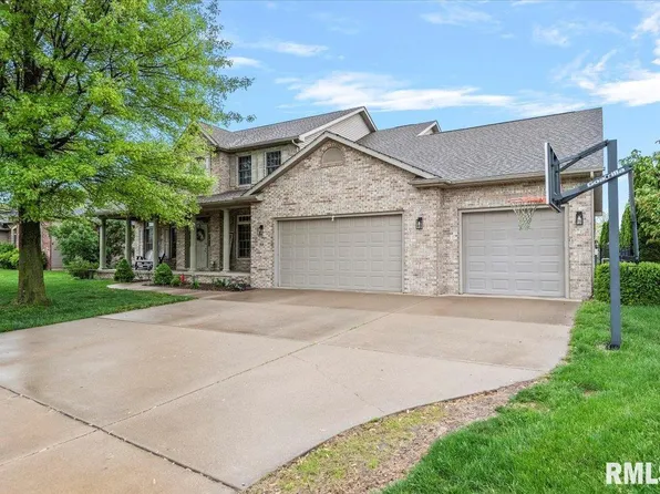 312 Windycrest Dr, Chatham, IL 62629