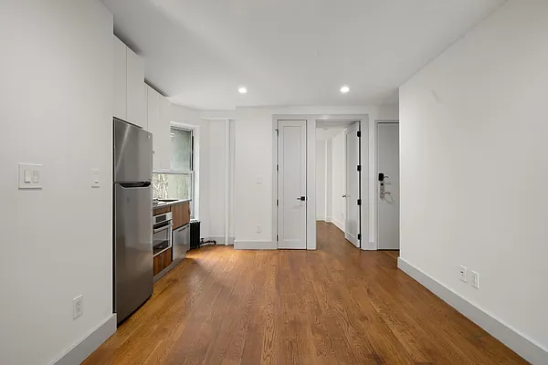 Rented by Canvas Property Group | media 15