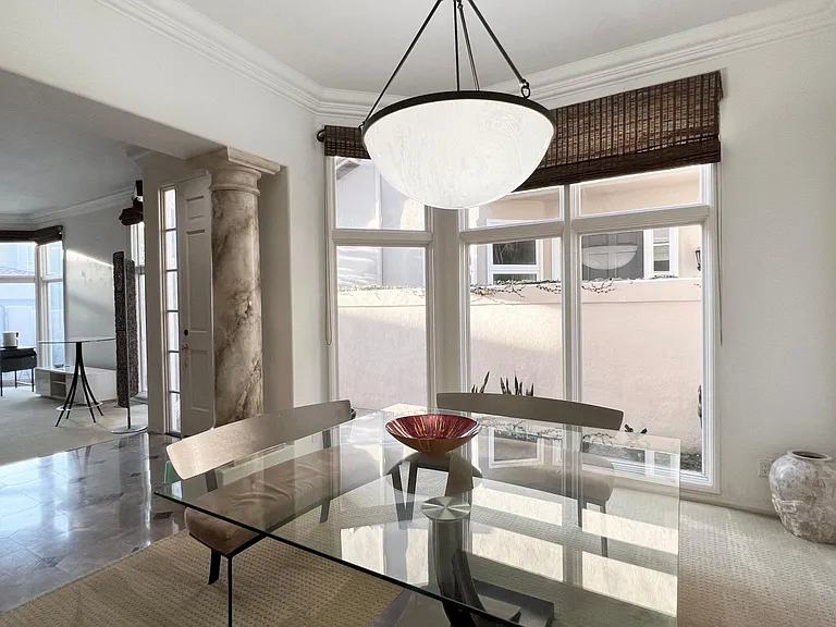 9679 Claiborne Sq — Photo 8