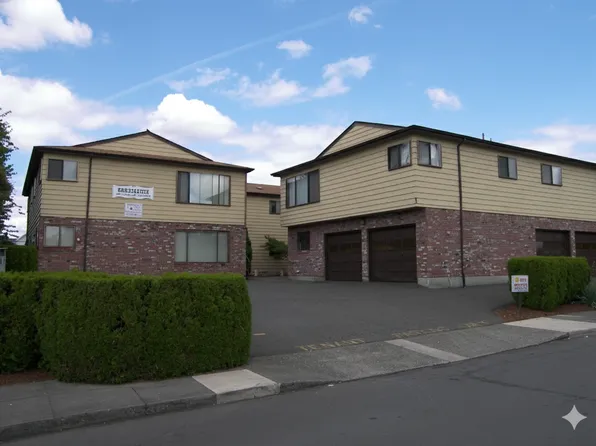 Saramonte, 8121-8139 SE Salmon St #8129, Portland, OR 97215