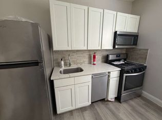400 52nd St #2BB, West New York, NJ 07093