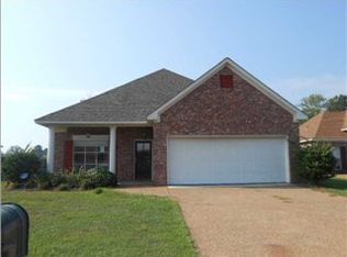 308 E Magnolia Pl, Pearl, MS 39208