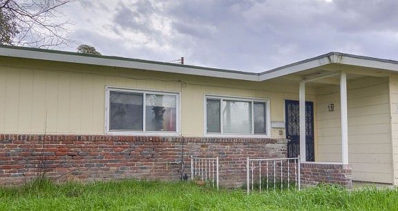 4th image of 3672 David Dr