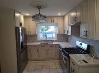 63 S Main St, Florida, NY 10921