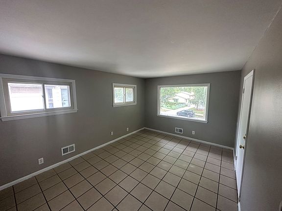 2nd image of 4759-61 N 46th St #4761