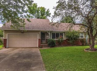 1347 E Edgewood St, Springfield, MO 65804